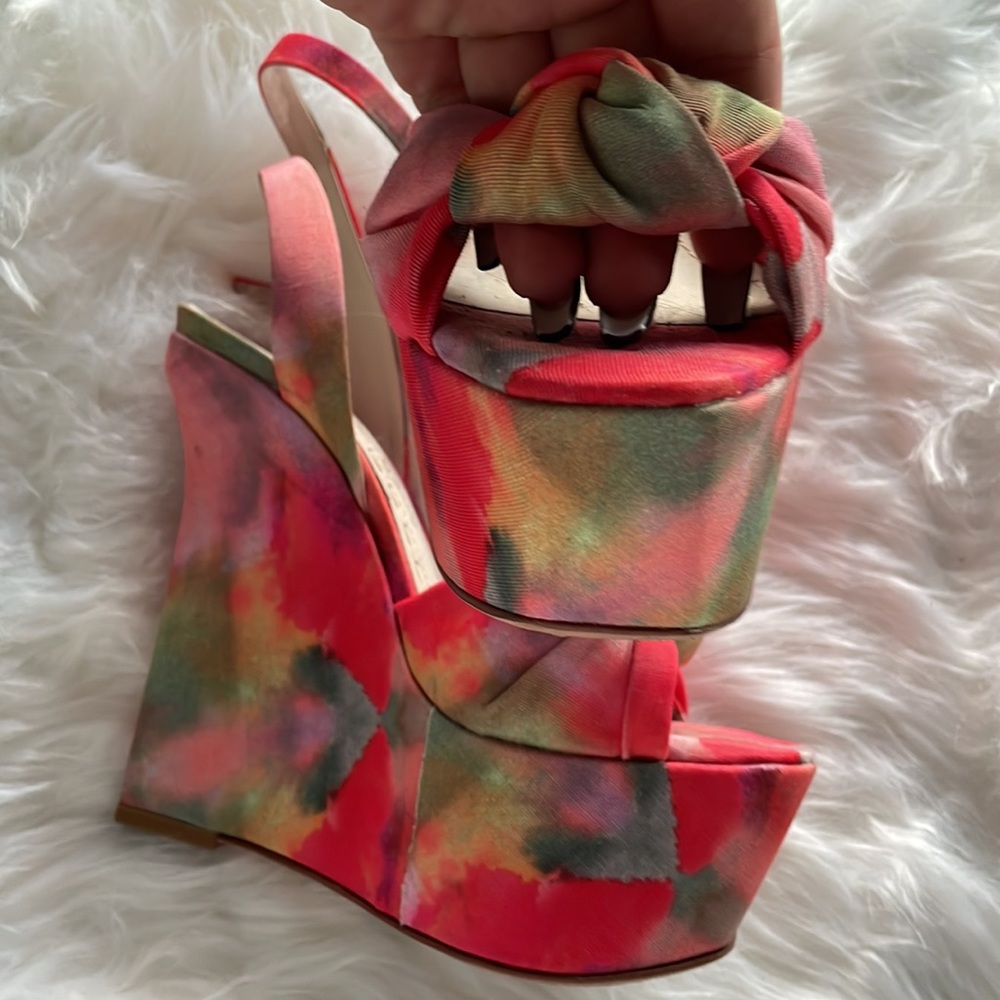 Alice and Olivia Wedges - Picture 10 of 11